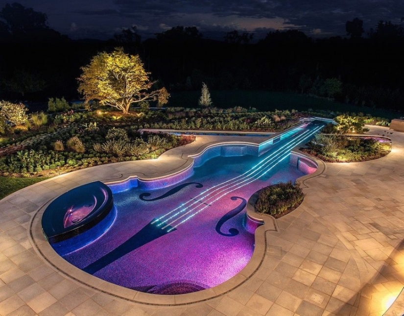 15 hermosas piscinas que se extienden hasta el infinito