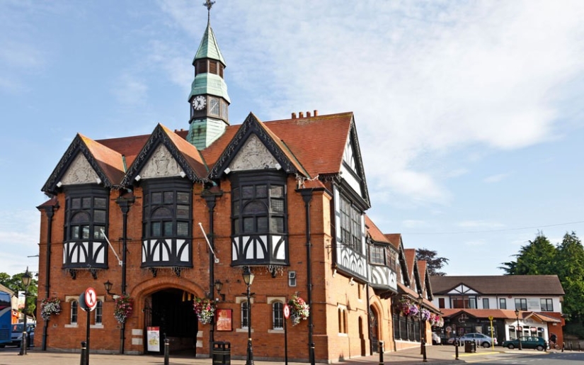 15 Most Amazing McDonald's Restaurants