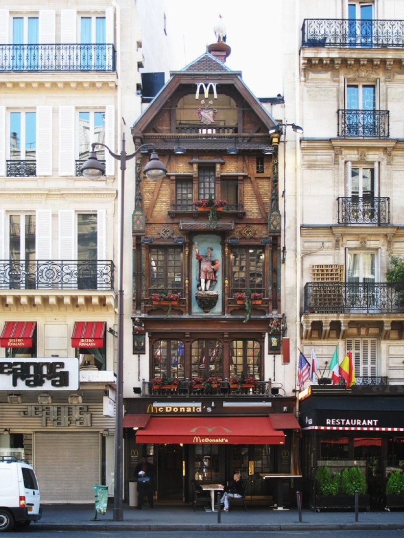 15 Most Amazing McDonald's Restaurants
