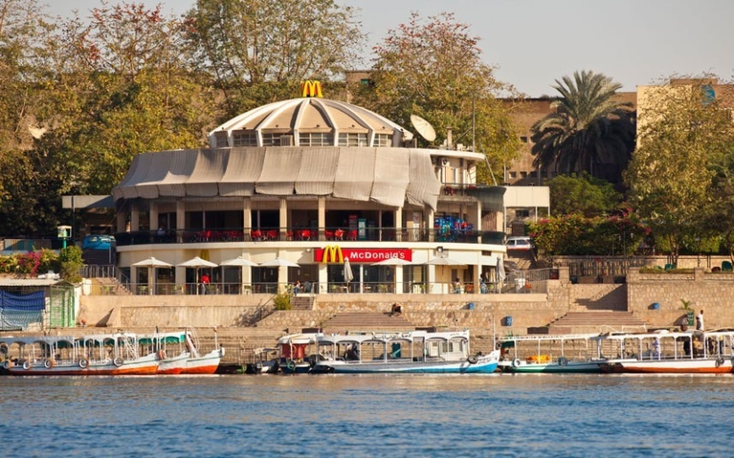 15 Most Amazing McDonald's Restaurants