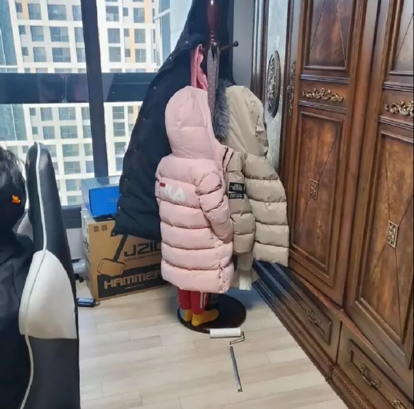 15 Things That Matched Their Surroundings So Well, They Made People Do A Double Take