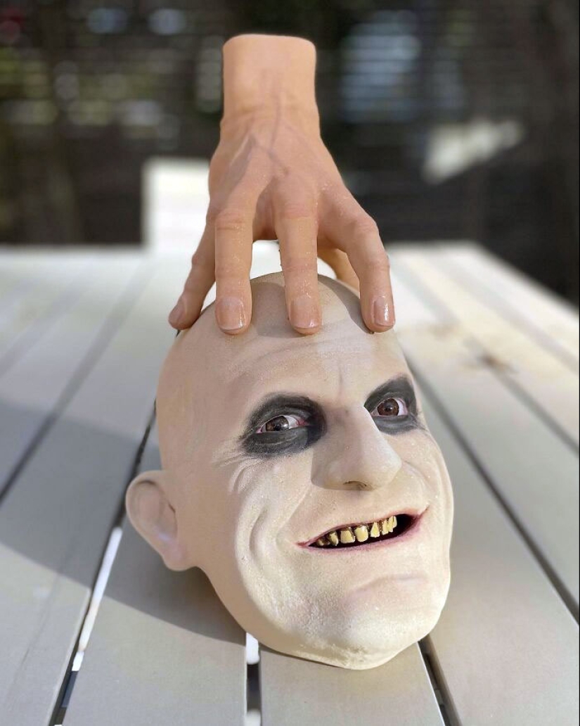 15 Times People Decorated Their Houses For Halloween And Left Everyone Speechless 15 Times People Decorated Their Houses For Halloween And Left Everyone Speechless