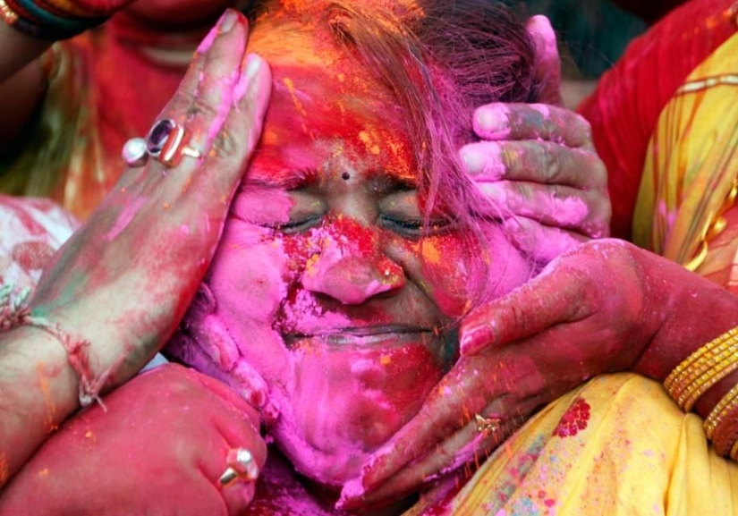 15 Unforgettable Moments of Holi - Bengali New Year 15 Unforgettable Moments of Holi - Bengali New Year