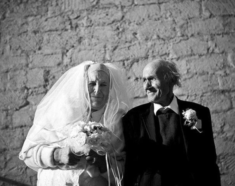 15 Wedding Photos of Older Couples That Prove It's Never Too Late to Get Married