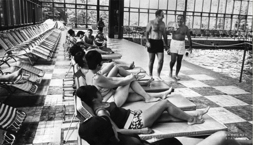 16 imágenes inquietantes que muestran cómo los lugares más hermosos pueden cambiar después de ser abandonados