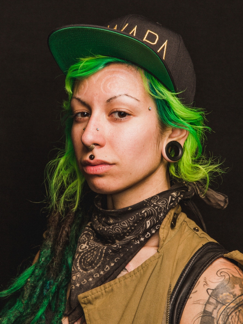 16 Women Demonstrating Amazing Body Modifications