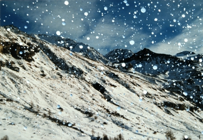 17 artists who blur the line between photography and painting