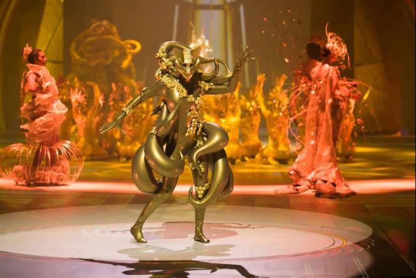 17 Extraordinary Entries From The 2023 World Of Wearable Art Contest