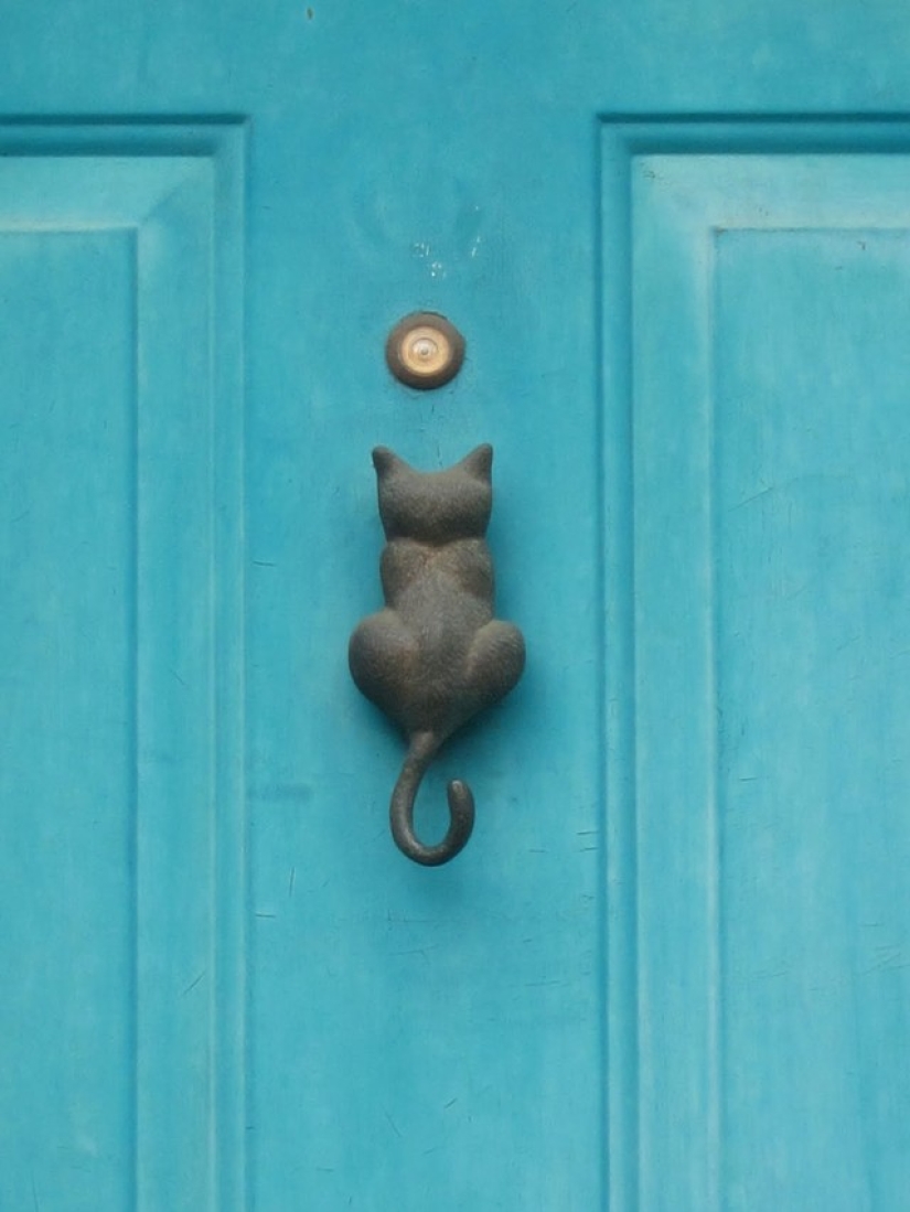 17 Fantastic Doorknobs That Invite You In