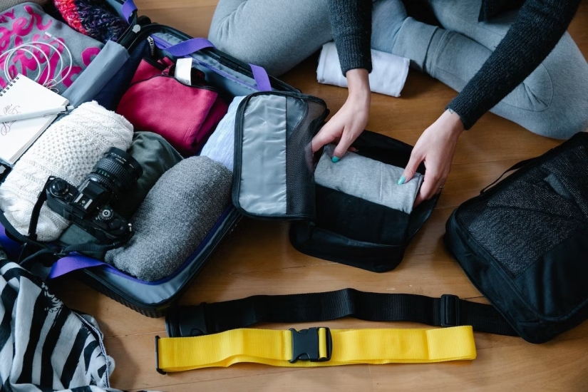 18 Tips For Minimalist Packing (That Actually Work)