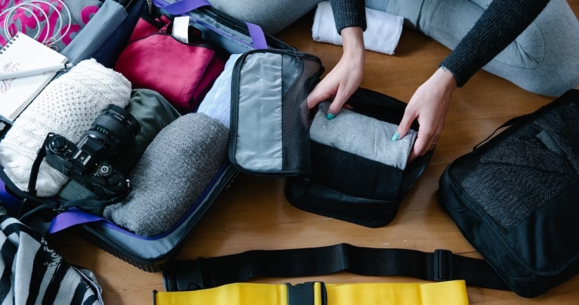18 Tips For Minimalist Packing (That Actually Work)