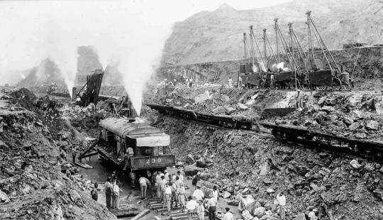 1881-1914: Construcción del Canal de Panamá