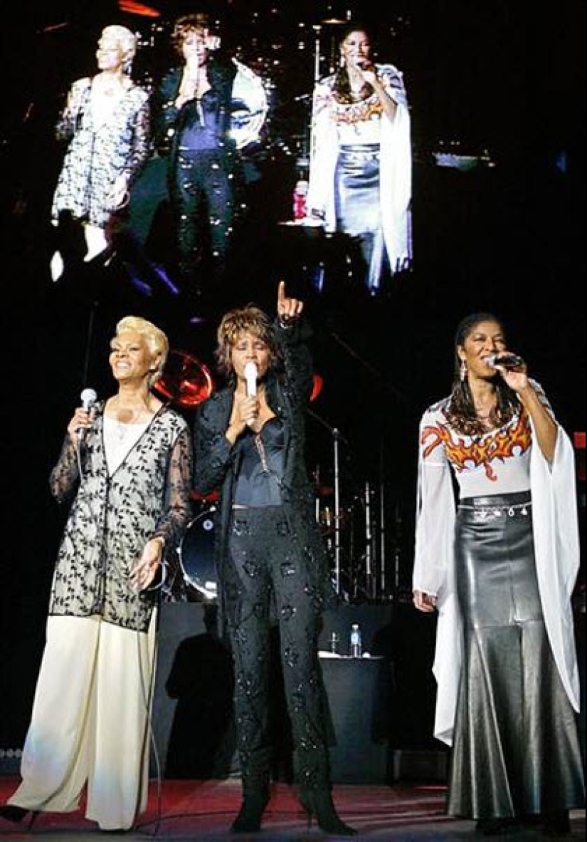 19 bright shots from the biography of Whitney Houston 19 bright shots from the biography of Whitney Houston