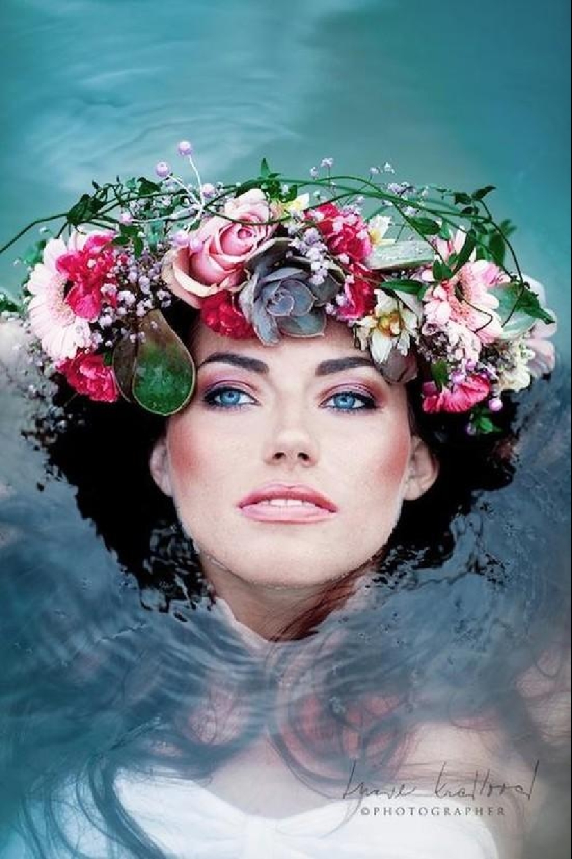 20 amazing girls with flower wreaths 20 amazing girls with flower wreaths