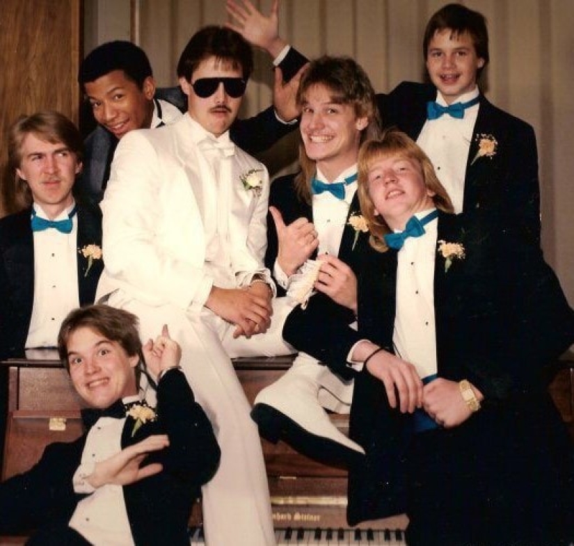 20 controversial family photos, from which I want to laugh, cry and to look at the same