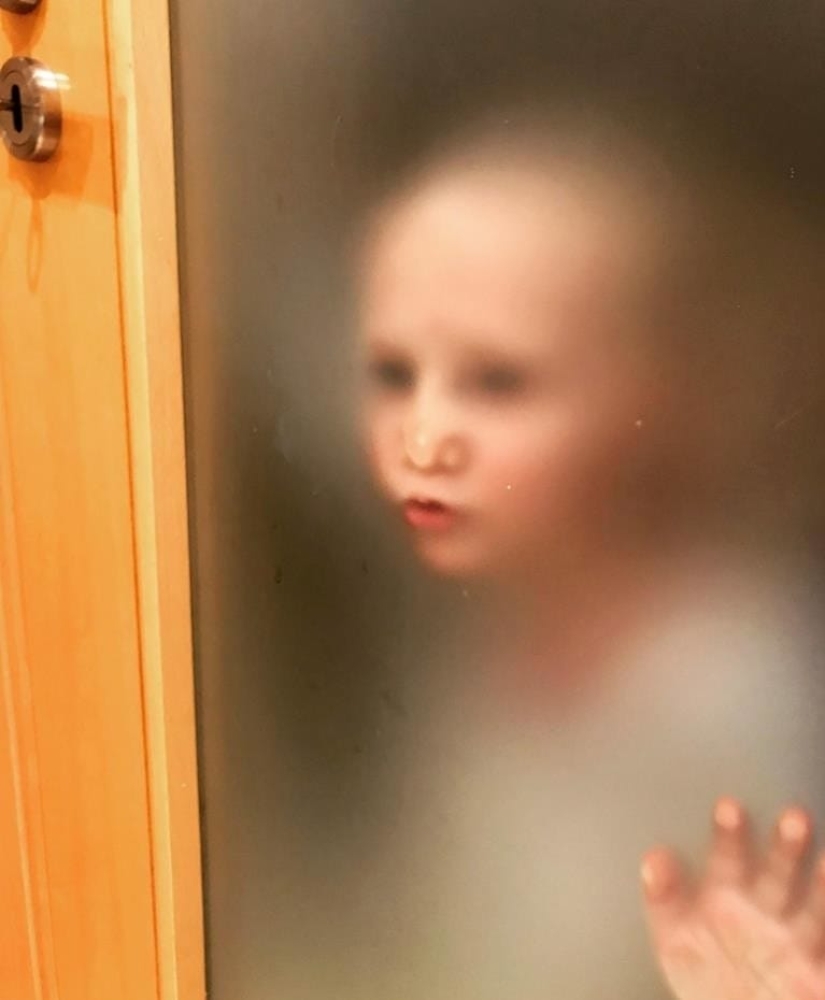 20 controversial family photos, from which I want to laugh, cry and to look at the same