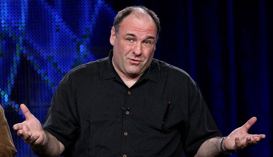 20 emotional shots in memory of James Gandolfini 20 emotional shots in memory of James Gandolfini