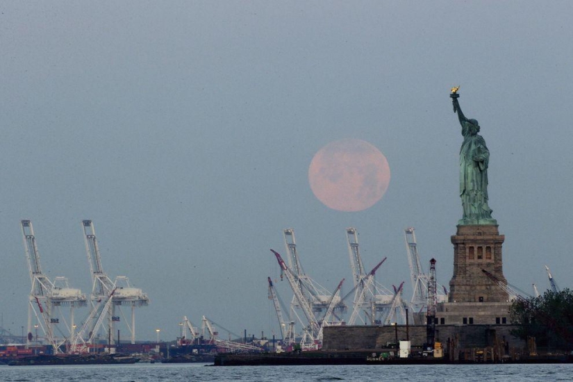 20 fotos más bellas de la "superluna" 2013