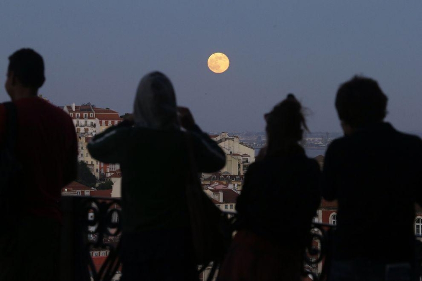 20 fotos más bellas de la "superluna" 2013