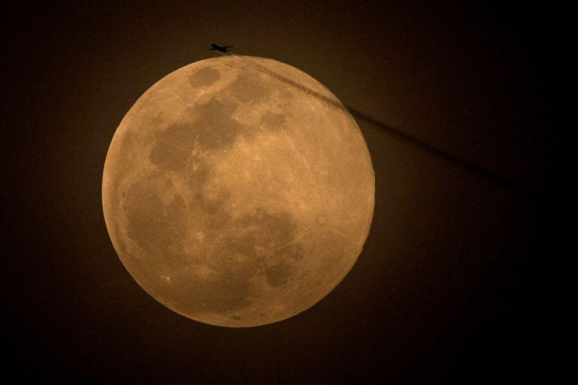 20 fotos más bellas de la "superluna" 2013