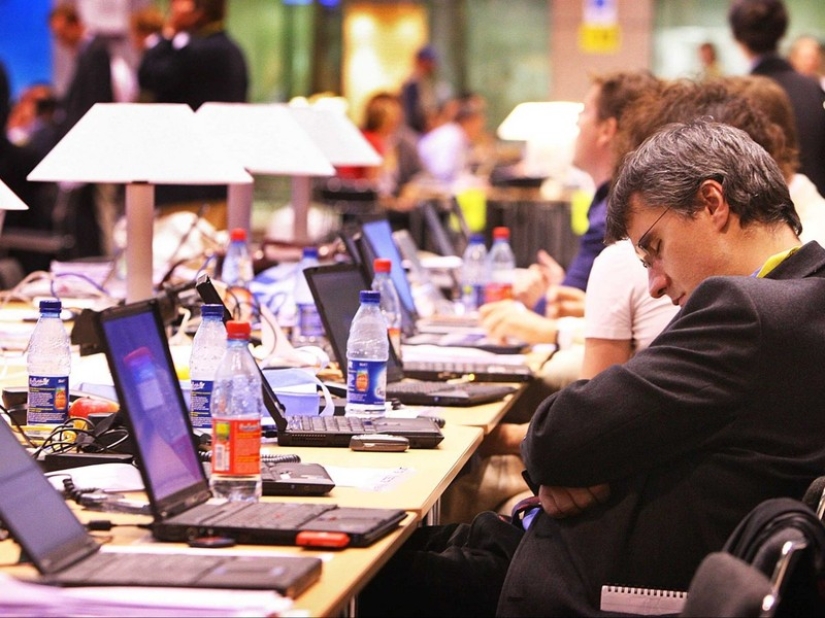 20 horrors that Facebook employees have to put up with