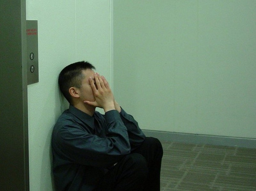 20 horrors that Facebook employees have to put up with