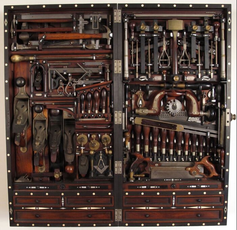 20 imágenes 'knolling' para calmar tus tendencias TOC 20 imágenes 'knolling' para calmar tus tendencias TOC