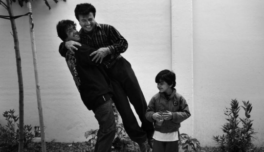 20 tomas increíblemente emotivas de la vida de una familia iraquí