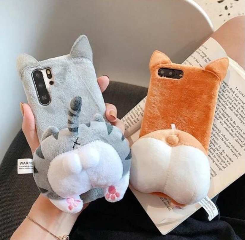 22 photos of unusual phone cases that attract the eye