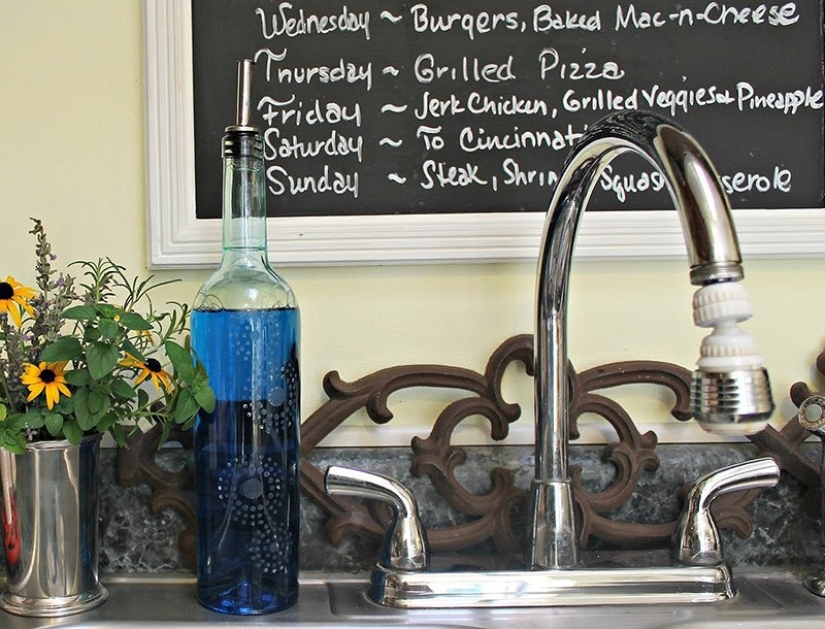 22 ways to turn an empty bottle into a practical piece of art