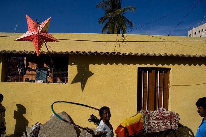 25 best street photos of march 25 best street photos of march