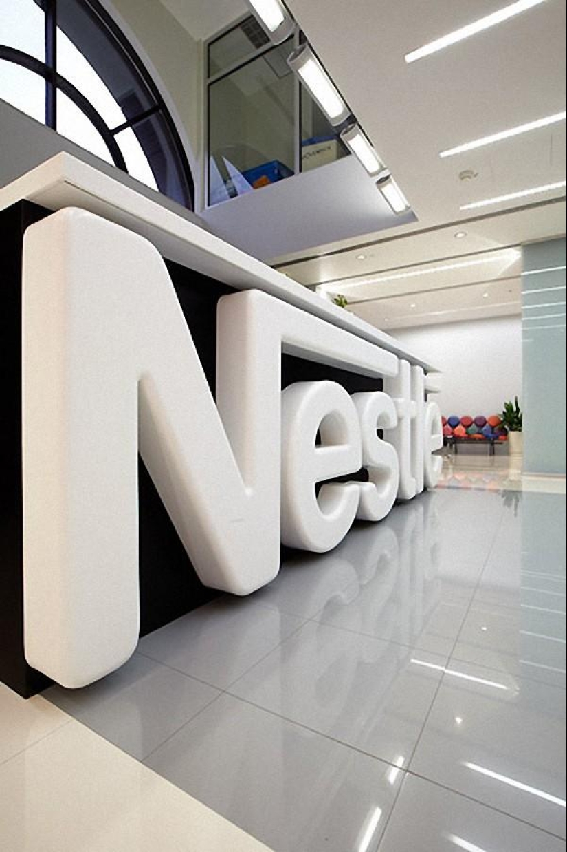 25 Unusual Office Receptions