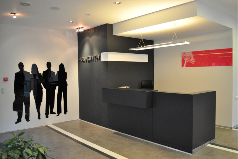 25 Unusual Office Receptions