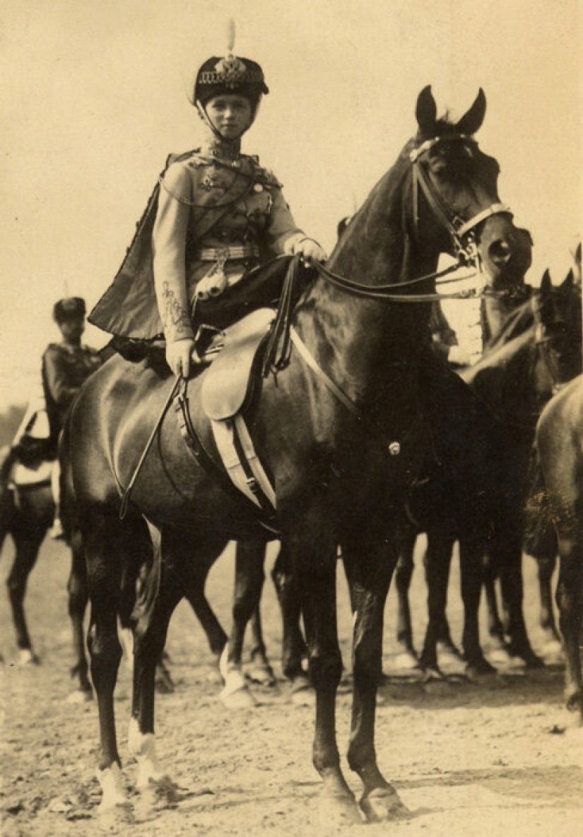 3 historical figures who were transgender