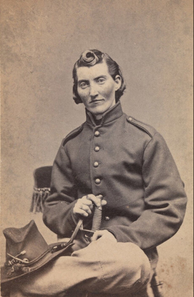 3 historical figures who were transgender