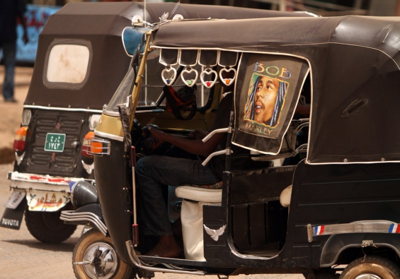 30 frames in memory of Bob Marley