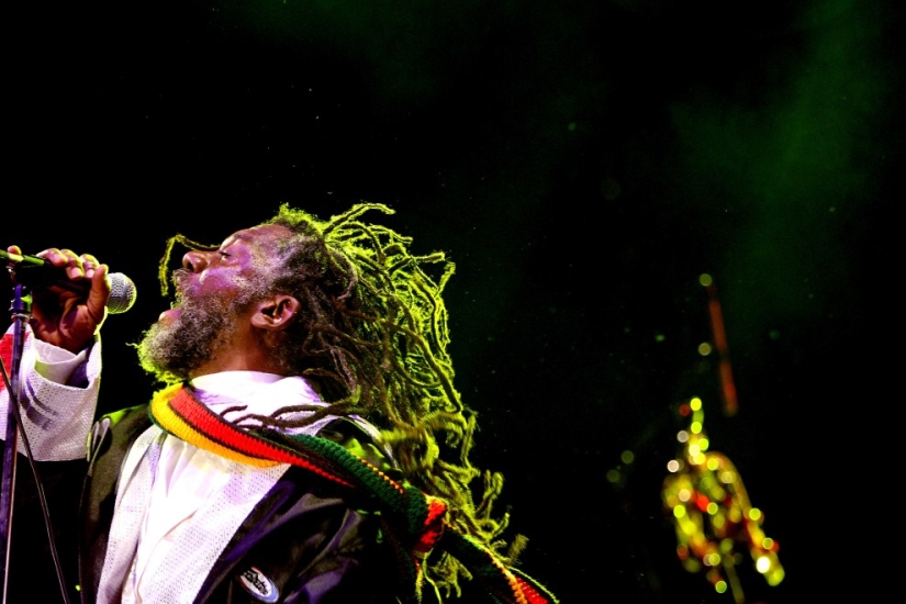 30 frames in memory of Bob Marley