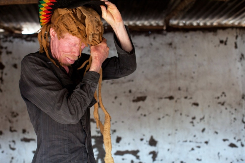 30 frames in memory of Bob Marley