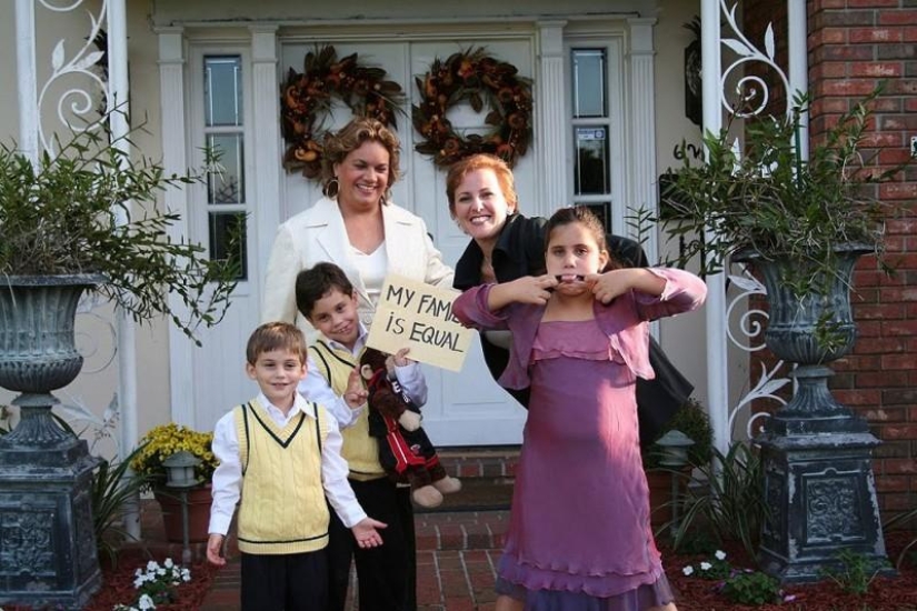 30 happy same-sex families with kids 30 happy same-sex families with kids