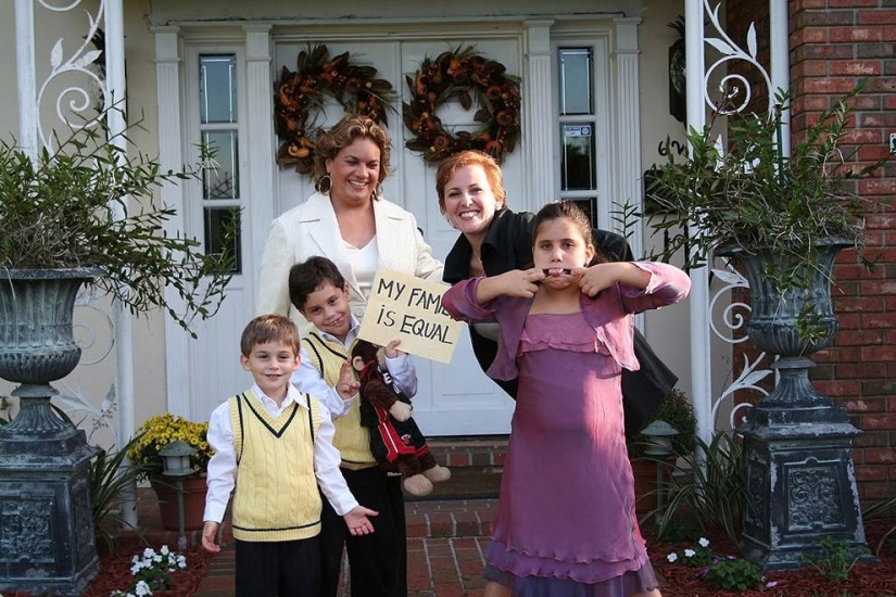 30 happy same-sex families with kids 30 happy same-sex families with kids