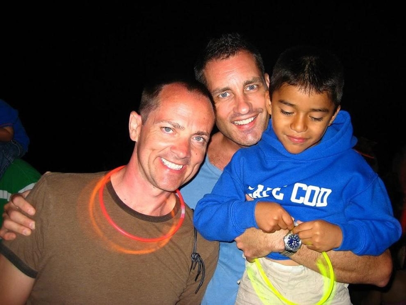 30 happy same-sex families with kids 30 happy same-sex families with kids