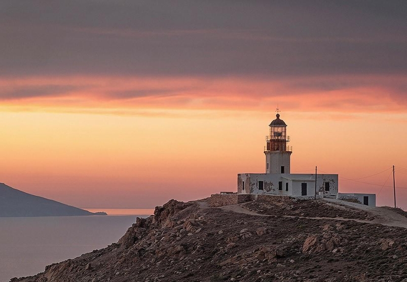 30 reasons to fall in love with Greece