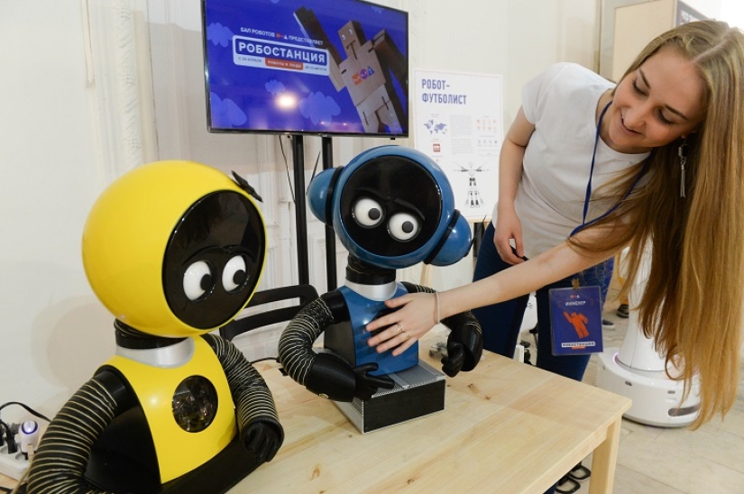 30 unique robots from around the world