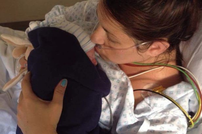 32-year-old British woman said goodbye to her stillborn son for 15 days 32-year-old British woman said goodbye to her stillborn son for 15 days