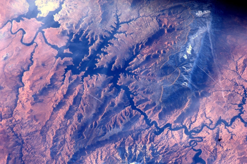 33 photos of the amazing planet Earth from space 33 photos of the amazing planet Earth from space