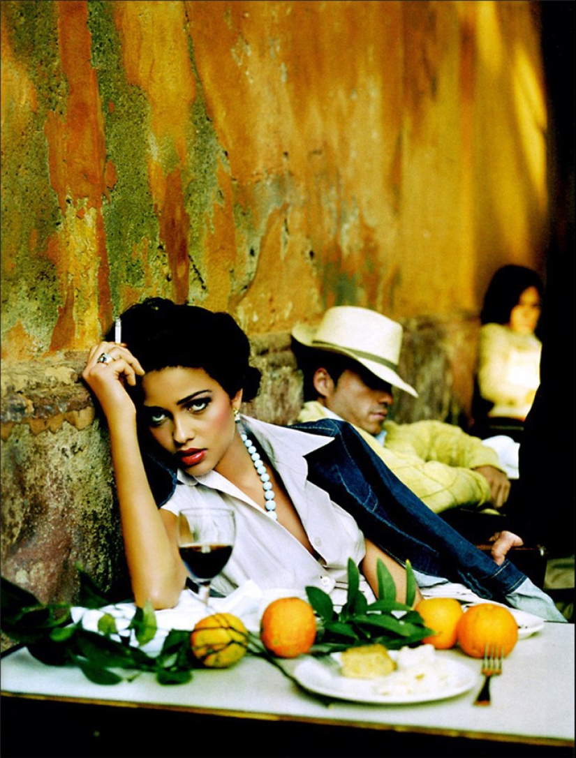 37 bellezas fatales y cigarrillos