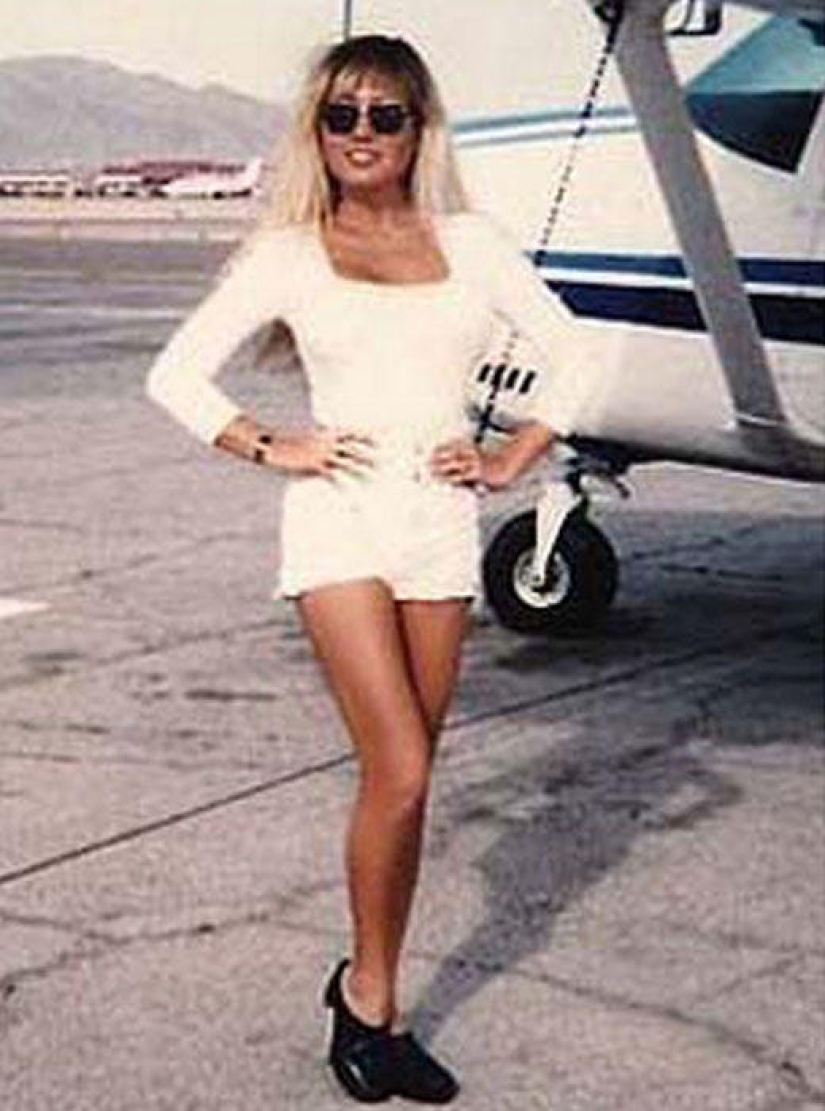 38-year-old woman turns herself into a barbie doll