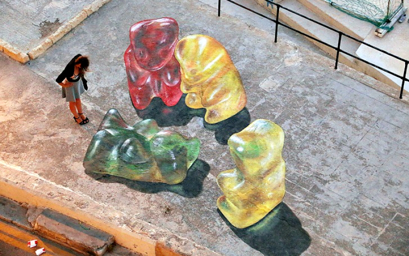 3D bears on the waterfront of Malta - and one of them is dead