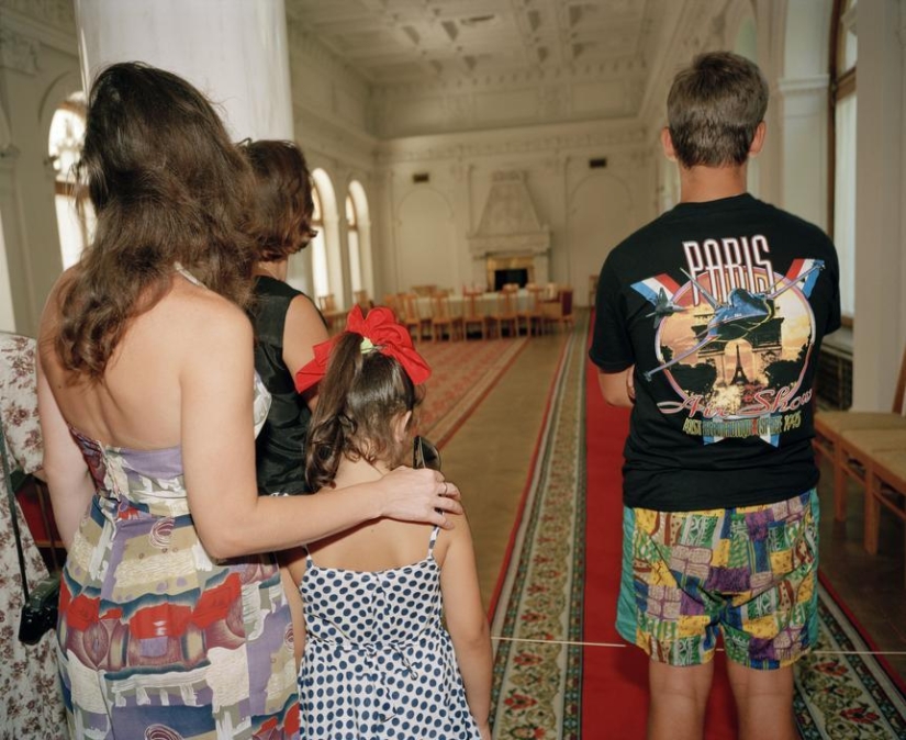 40 nostalgic frames - Yalta in the 90s through the lens of a British photographer 40 nostalgic frames - Yalta in the 90s through the lens of a British photographer