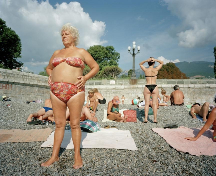 40 nostalgic frames - Yalta in the 90s through the lens of a British photographer 40 nostalgic frames - Yalta in the 90s through the lens of a British photographer